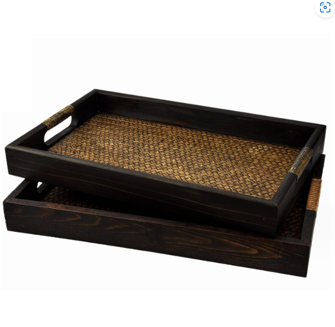 Bamboo tray for storing essential oil.
